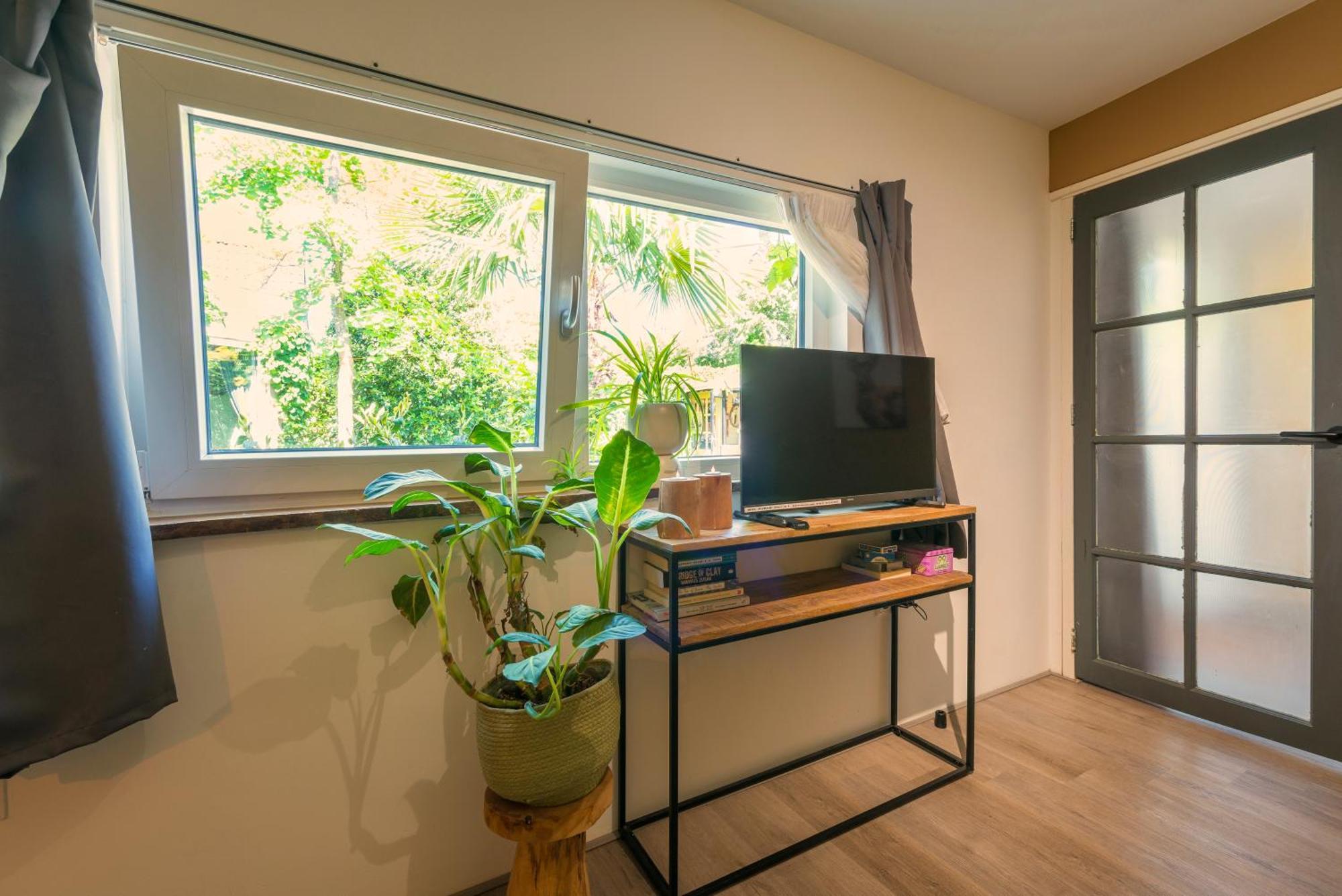 Tiny House - Leenfietsen, Eigen Keuken En Badkamer 네이메헨 외부 사진